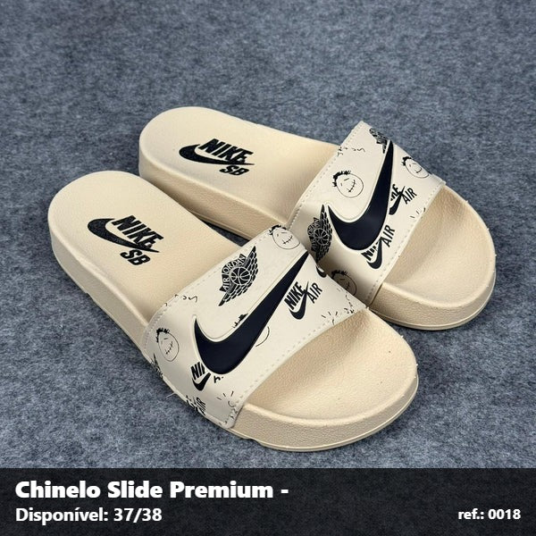 Chinelo Slide Nike SB - Bege detalhe Preto 68