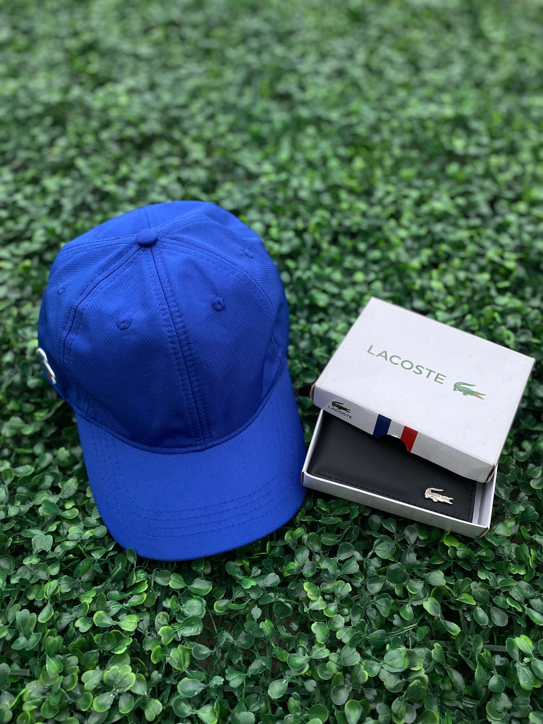 Conjunto Lacoste / Boné (BLUE) e Carteira