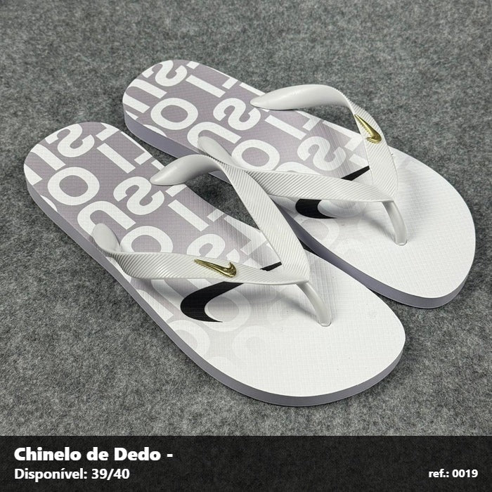 Chinelo - Nike (Ano novo)