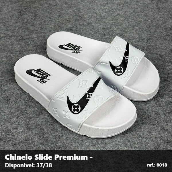 Chinelo Slide Nike SB - Branco detalhe Preto 48