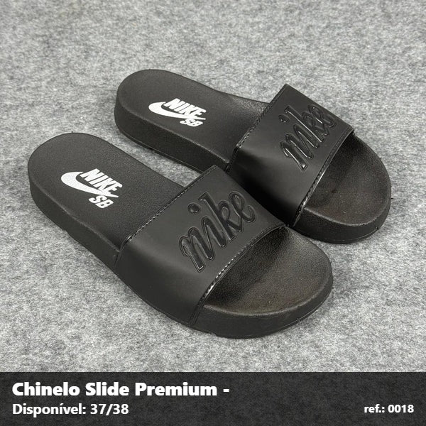 Chinelo Slide Nike SB - Preto detalhe Branco Minimalista 67