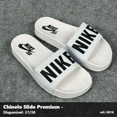 Chinelo Slide Nike SB - Branco detalhe Preto 40