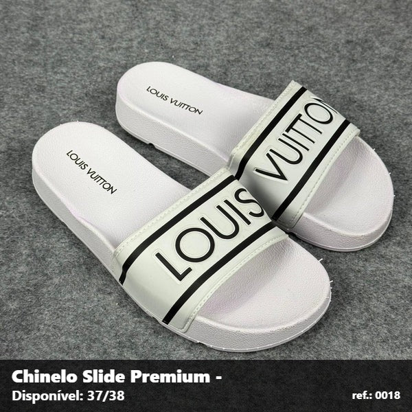 Chinelo Slide Louis Vuitton - Branco no Preto 07