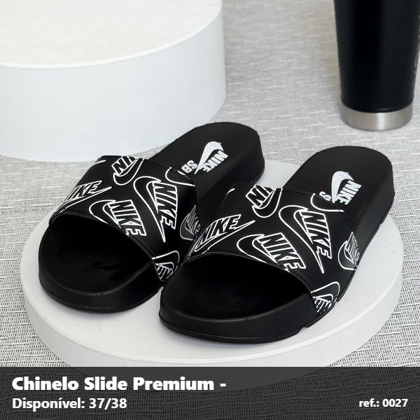 Chinelo Slide Nike SB - Preto detalhes Branco 22