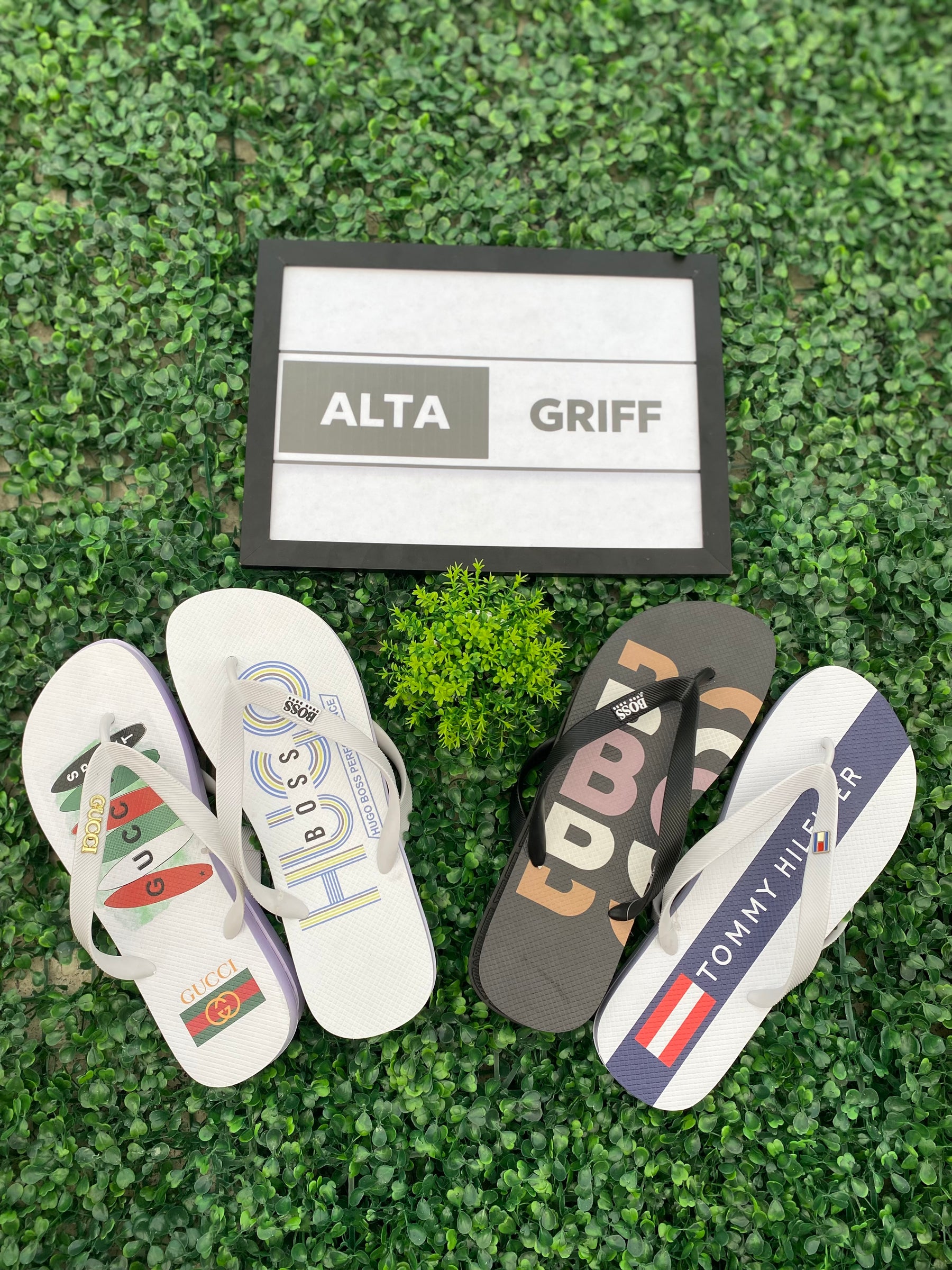 Kit 4 Chinelos / Gucci / Hugo Boss/ Tommy