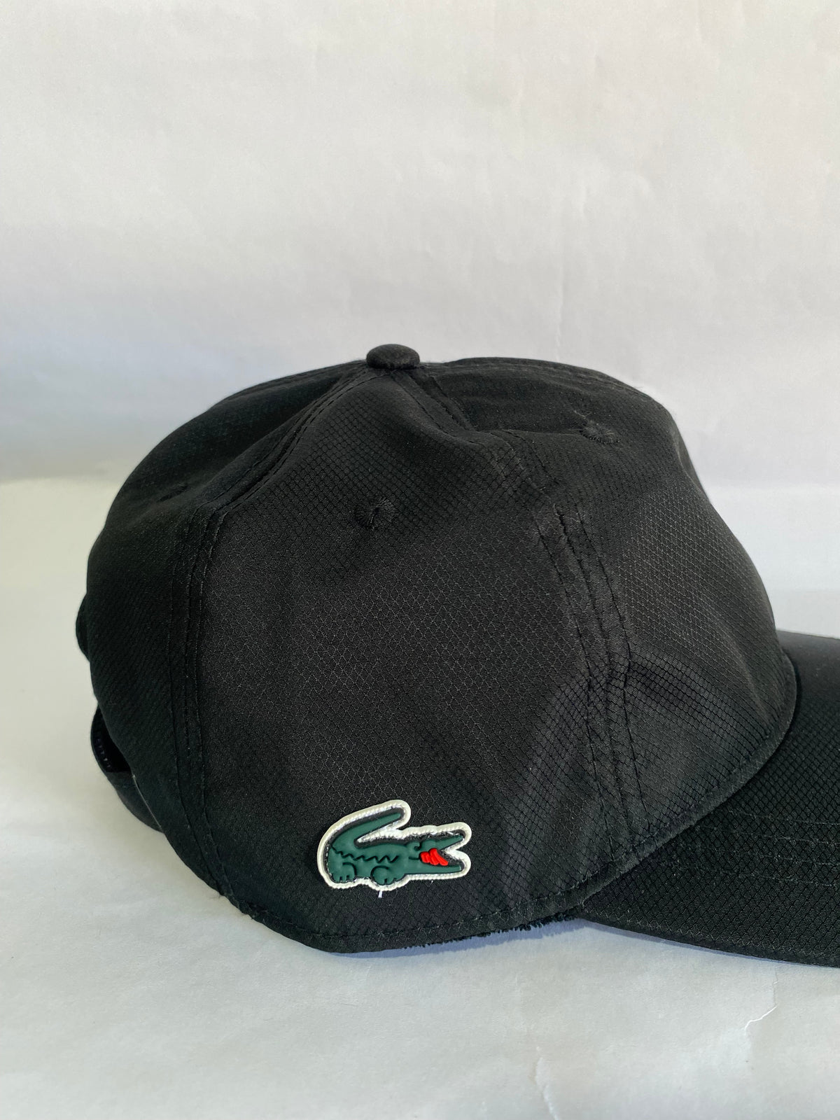 Boné Lacoste (preto)