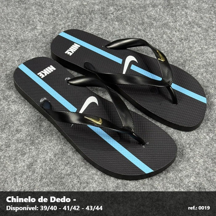 Chinelo - Nike (detalhe azul)