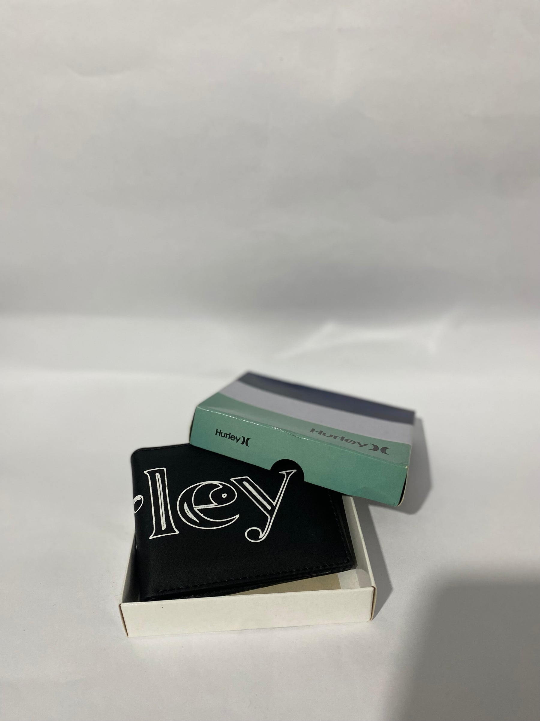 Porta Cartão em Couro Hurley
