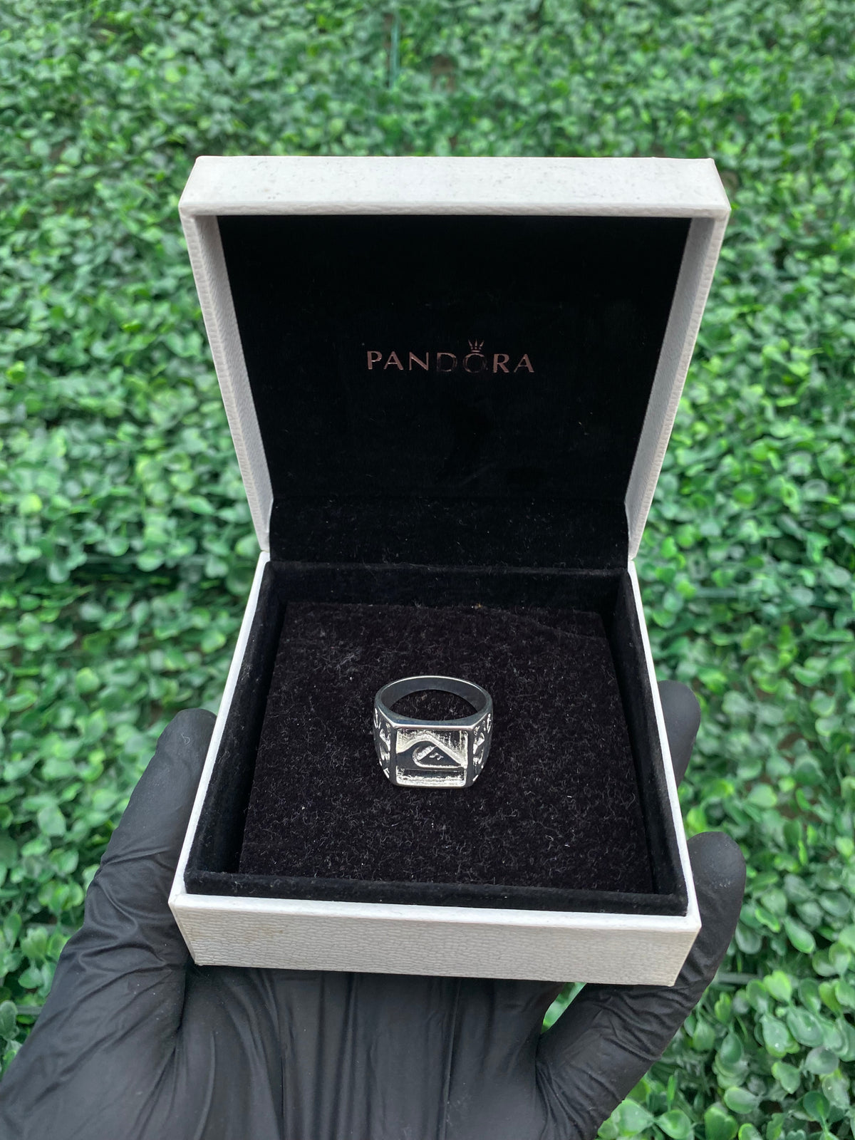 Conjunto Quiksilver / Boné (RED) e Dedeira