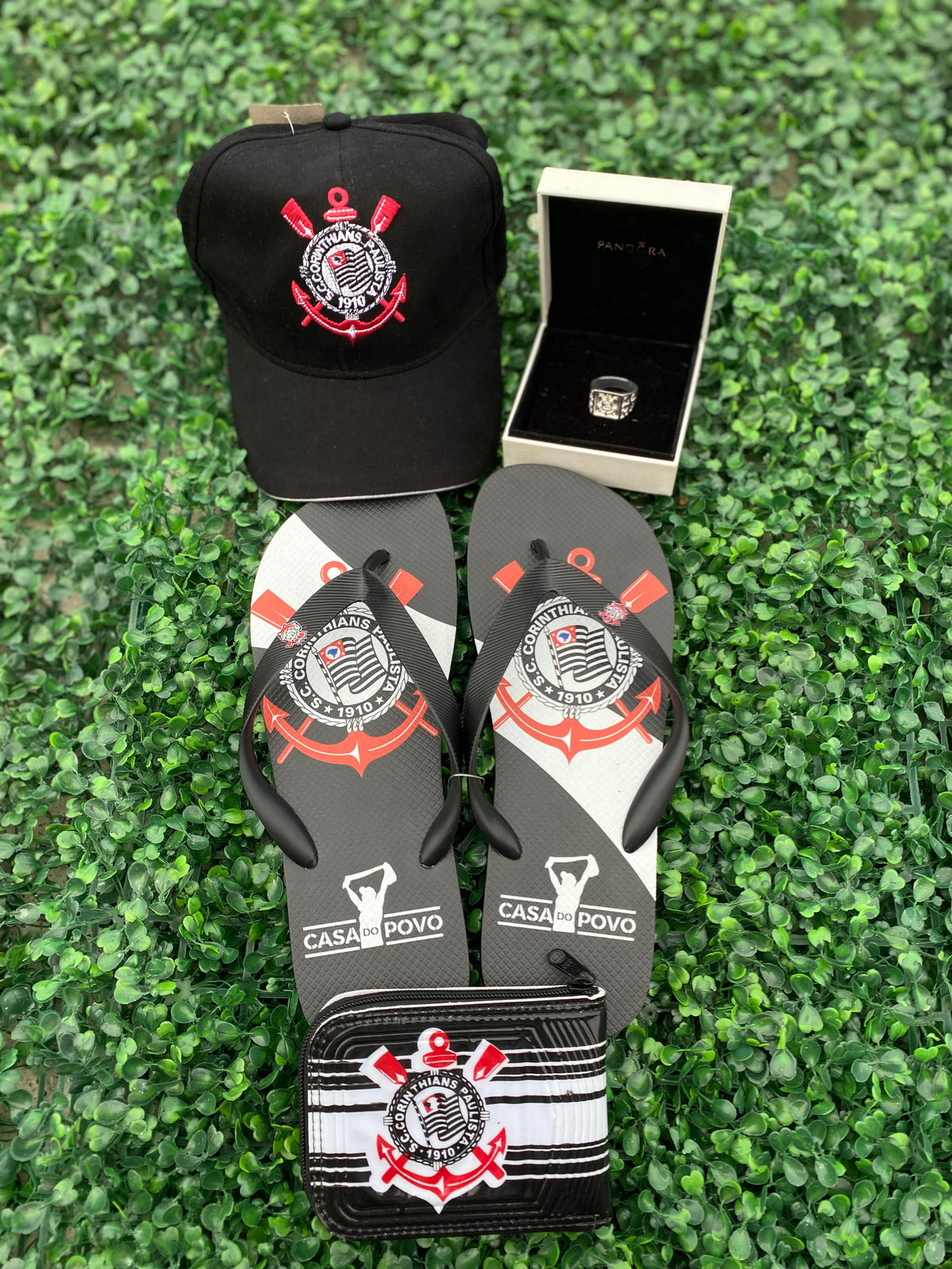 Conjunto Corinthians | Boné / Chinelo / Carteira / Dedeira